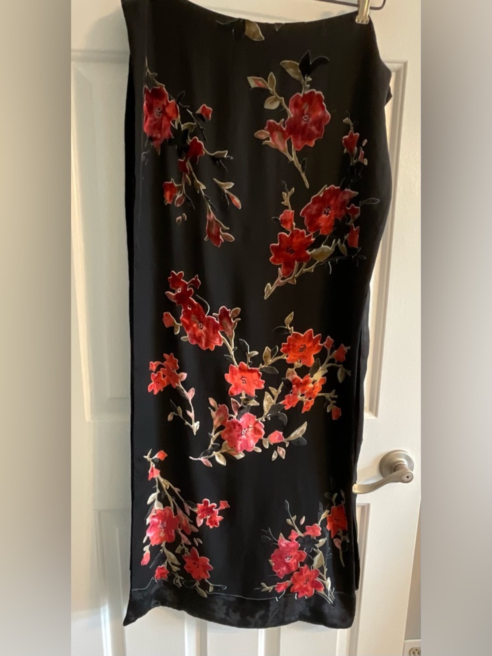 Macy’s Black Velvet-Like Reversible Shawl or Scarf